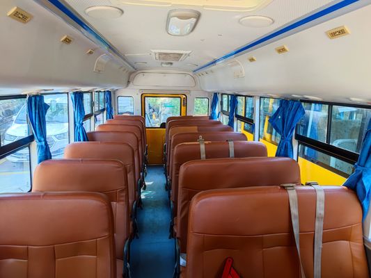 حافلة مدرسية مستعملة بـ 34 مقعدًا تعمل بالديزل بمحرك V6