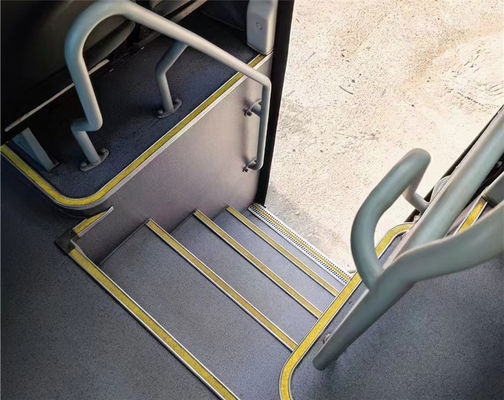 حافلات بسعة 25 مقعدًا - 59 مقعدًا مستعملة، بناقل حركة يدوي