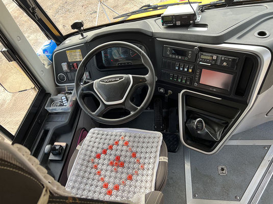 حافلات مدرسية تستخدم 52 مقعداً لنقل الطلاب