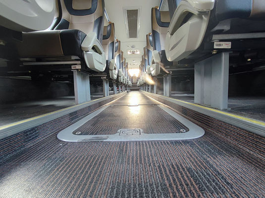 الحافلات الوردية الفاخرة المستخدمة اليورو 5 LHD الحافلة الديزل المستخدمة للبيع