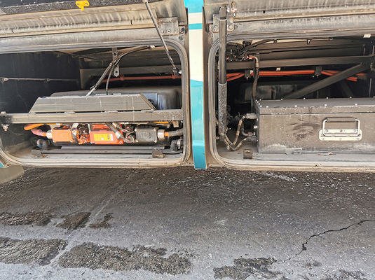 حافلة فاخرة من اليد الثانية ذات مقعد 31 مع ناقل حركة آلي