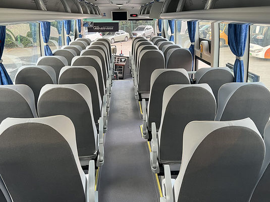 حافلة مستعملة ذات 47 مقعدًا مع محرك ديزل، قيادة يسرى