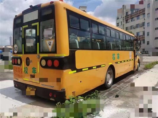 الحافلات المدرسية الصفراء التي تملكها مدينة دونغفينغ مع تكييف الهواء