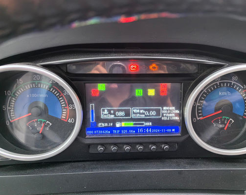 حافلة طويلة بـ 48 مقعدًا بسرعة قصوى 100 كم/ساعة وناقل حركة يدوي، طراز مستعمل