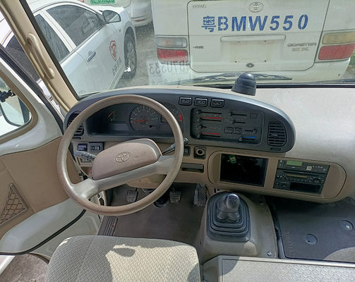 حافلة مستعملة بمعيار انبعاثات يورو 3 مع محرك بنزين ومقود على اليسار