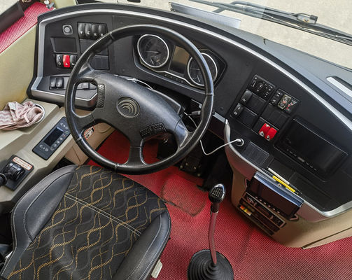 50 مقعد حافلات مستعملة محرك الديزل 12m LHD يورو 5 حافلة حافلة مستعملة