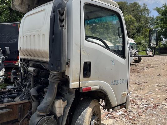 شاحنات إسوزو مستعملة 600p ELF 4X2 شاحنة خفيفة مستعملة 175 حصان محرك ديزل شاحنة شحن شاحنة