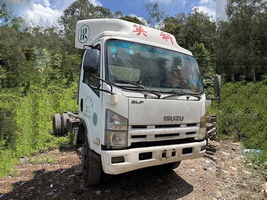 شاحنة شحن مستعملة ISUZU ELF 600P 700P شاحنة خفيفة 175 حصان محرك ديزل 4KH1 مع 3 مقاعد و 2 أبواب