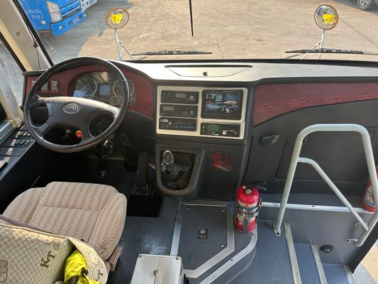 شاحنة مدرسية مستعملة مصنوعة من 36 مقعد محرك الديزل الأصفر LHD ZK6669DX7