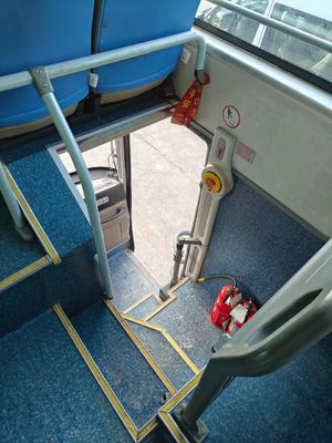 مقاعد 57-59 قيادة اليد اليسرى حافلة ركاب مستعملة WP10.336N محرك نموذج 336 أقصى قوة حصان