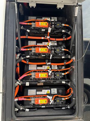 حافلة شينلونغ من اليد الثانية بطول 10 أمتار و 36 مقعداً