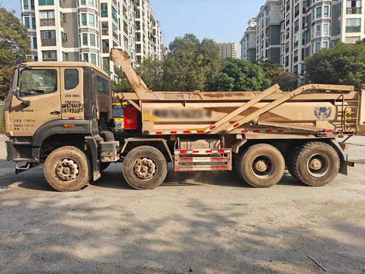 شاحنة قلاب هوو صفراء مستعملة ذات مقعدين، مُنتجة في عام 2019